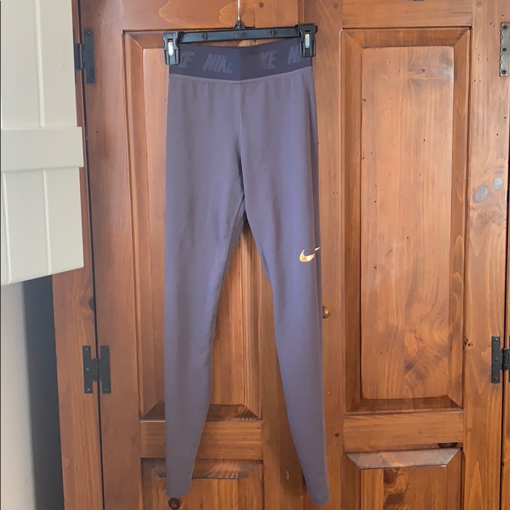 Nike leggings
